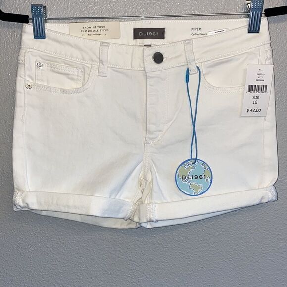 NWT- DL1961- Girls White roll up shorts- Piper cuffed shorts- Size XL girls 16 - Picture 1 of 9